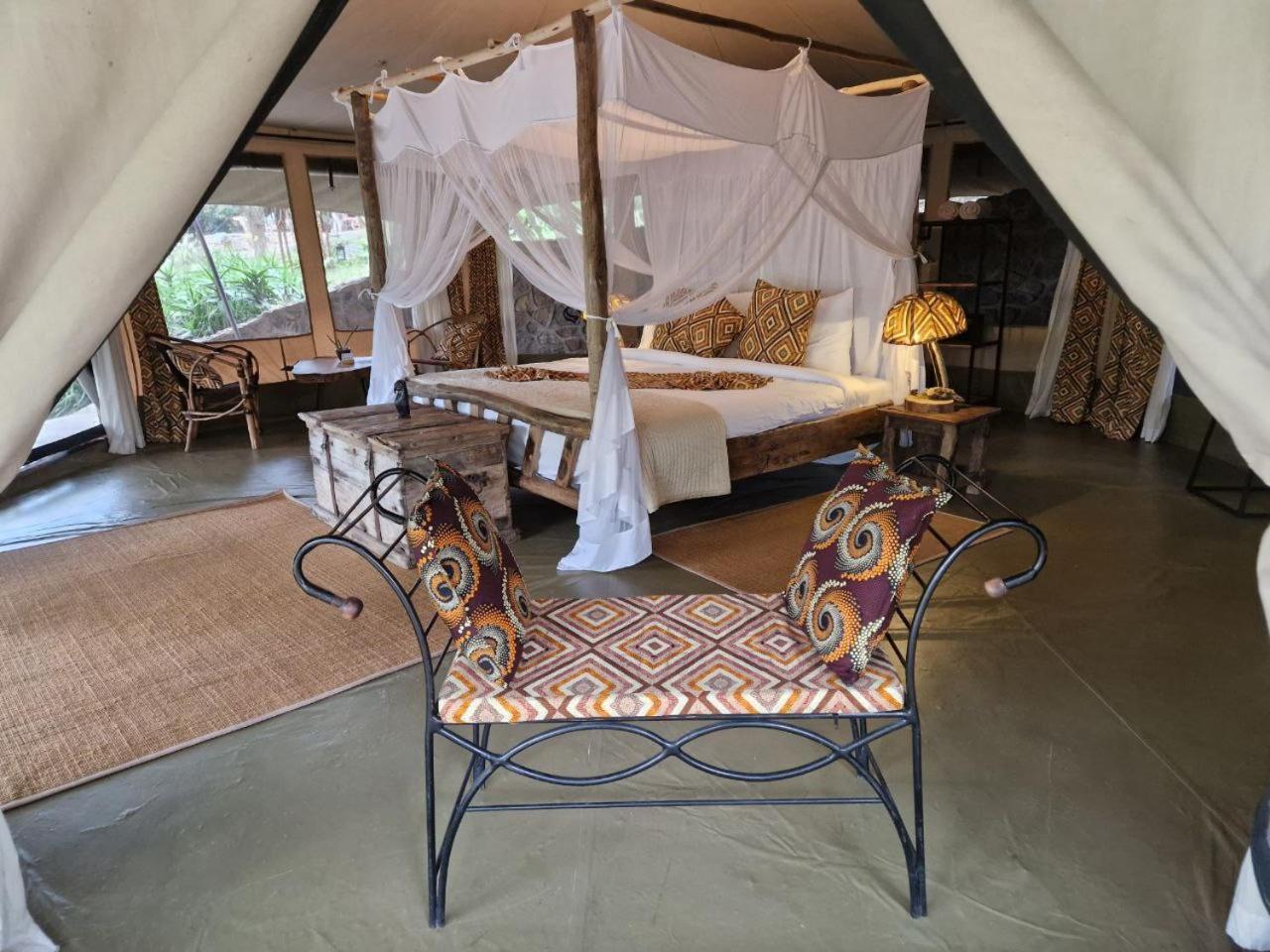 Dolly Farm & River Camp, Luxury Tents Usa River Exterior foto